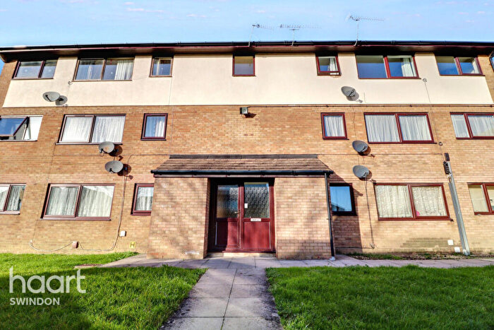 1 Bedroom Flat For Sale In Copse Avenue, Swindon, SN1