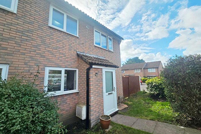 1 Bedroom End Of Terrace House To Rent In Canford Heath, BH17