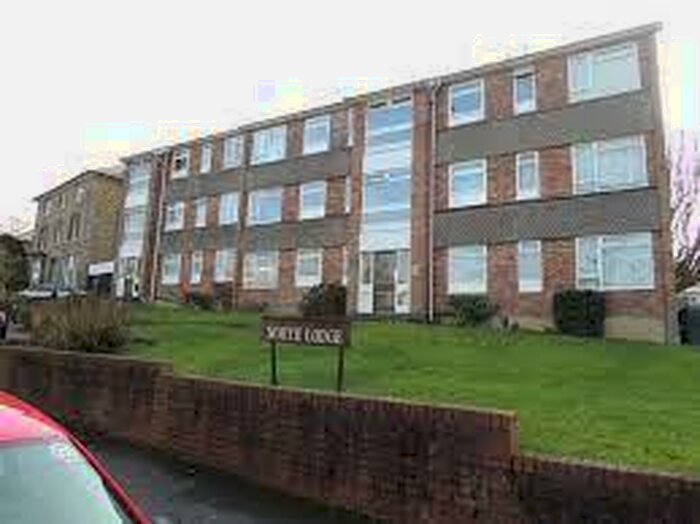 2 Bedroom Flat To Rent In Somerset Road, New Barnet, EN5