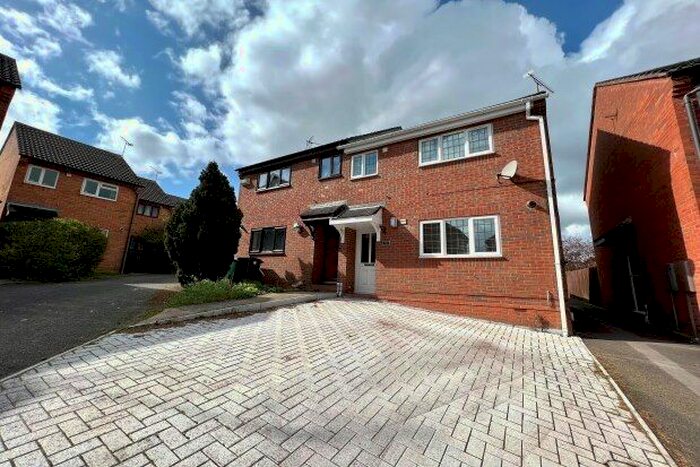 3 Bedroom Property To Rent In Ladymead Drive, Coventry, CV6
