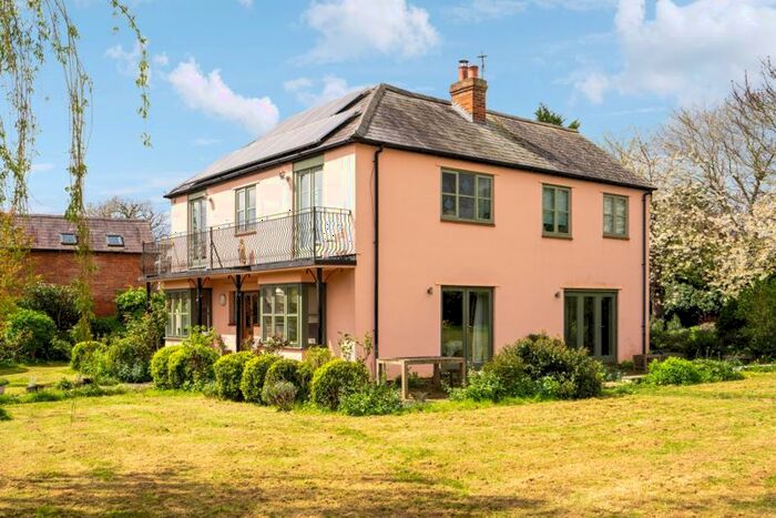 5 Bedroom Detached House For Sale In Bishopstone, Aylesbury, HP17