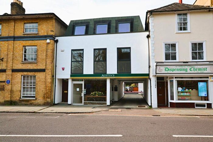 2 Bedroom Apartment To Rent In Hertford, Hertfordshire, SG14