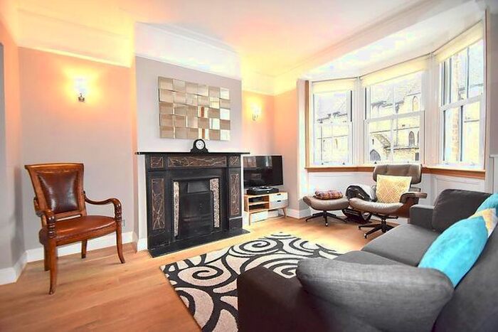 3 Bedroom Semi-Detached House To Rent In Vansittart Road, Windsor, Berkshire, SL4