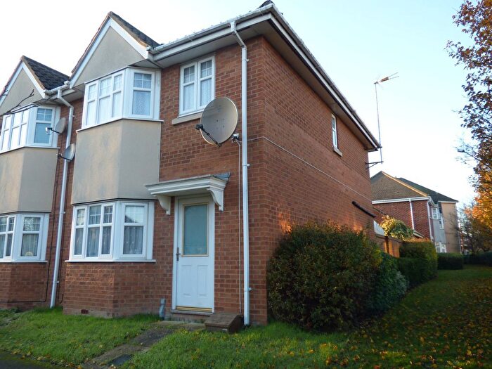 3 Bedroom End Terrace House To Rent In French's Gate, Dunstable, LU6