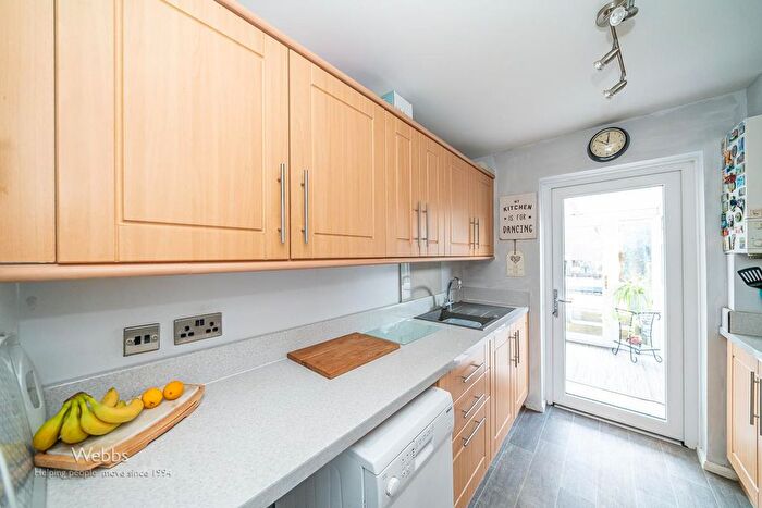 2 Bedroom Semi-Detached Bungalow For Sale In Deepwood Close, Rushall, Walsall, WS4