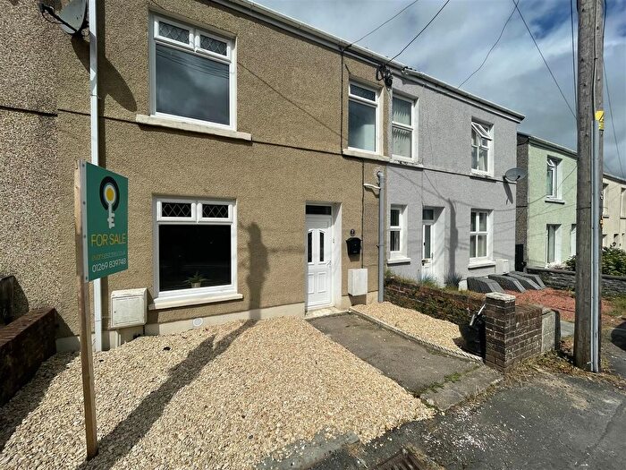 3 Bedroom Terraced House To Rent In Coronation Terrace, Ammanford, SA18