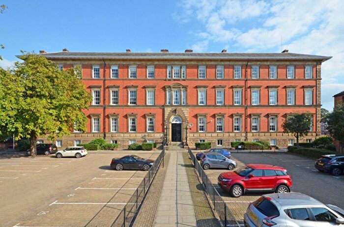 2 Bedroom Flat To Rent In County House, Monkgate, York, YO31
