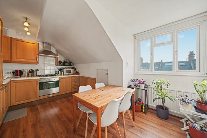 1 Bedroom Flat For Sale In Holmdale Road, West Hampstead, London, NW6