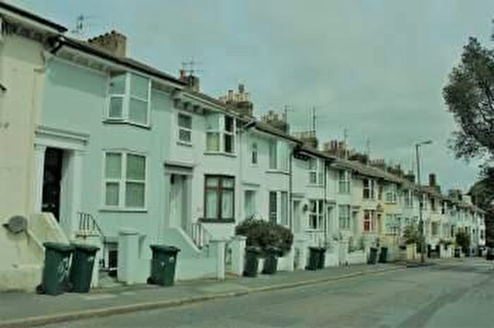 2 Bedroom Flat To Rent In New England Road, Brighton, East Sussex, BN1