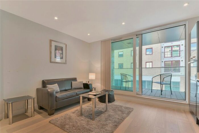 2 Bedroom Flat To Rent In Globe View House, Pocock Street, London, SE1