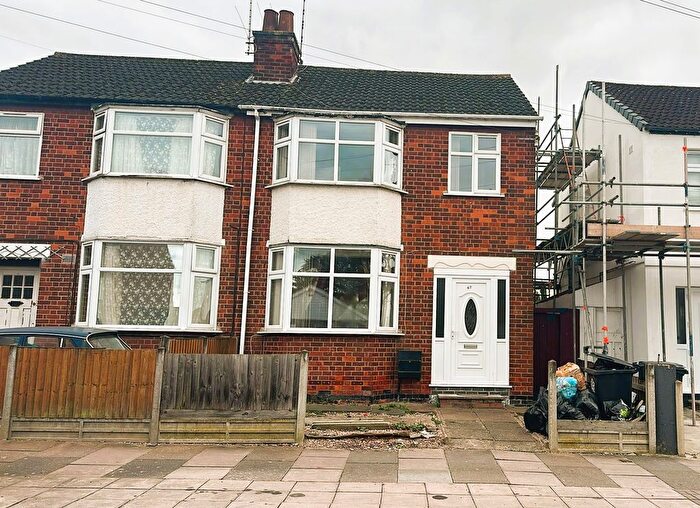 3 Bedroom Semi-Detached House To Rent In Fairfax Road, Leicester, LE4