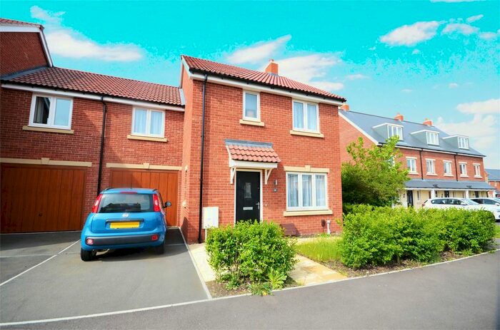 3 Bedroom Semi-Detached House To Rent In Honeysuckle Way, Raunds, Wellingborough, Northamptonshire, NN9