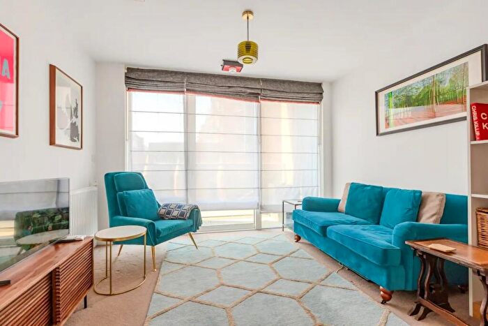 1 Bedroom Flat To Rent In Lime View Apartments, John Nash Mews, E14