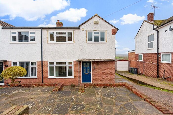 3 Bedroom Semi-Detached House To Rent In Coombfield Drive, Dartford, Kent, DA2