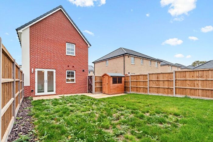 3 Bedroom Semi-Detached House To Rent In Ostler Road, Norwich, Norfolk, NR13