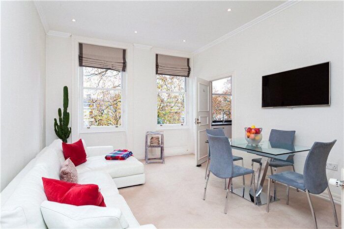 2 Bedroom Flat To Rent In Egerton Gardens, Knightsbridge, London, SW3