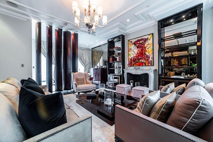 4 Bedroom Property To Rent In Knightsbridge, London, SW7
