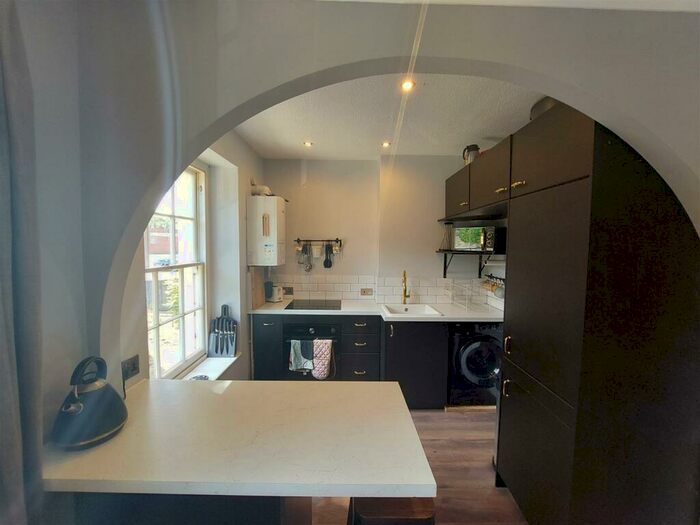 1 Bedroom Apartment To Rent In The Square, Brislington, Bristol, BS4