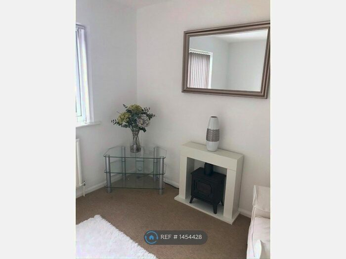 1 Bedroom Flat To Rent In Bates Street Crooks Sackville Court, Sheffield, S10