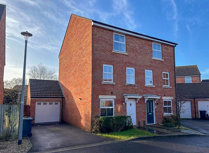 4 Bedroom Semi-Detached House For Sale In Teal Way, Portishead, North Somerset, BS20