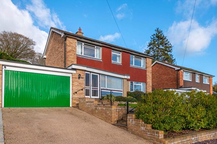 4 Bedroom Detached House For Sale In Carlton Road, Reigate, RH2