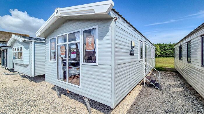 2 Bedroom Park Home For Sale In Bowland Fell Holiday Park, BD23