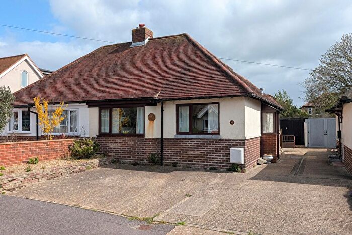 2 Bedroom Semi-Detached Bungalow For Sale In Lonsdale Avenue, Portchester, PO16
