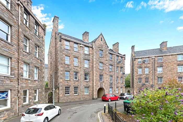 3 Bedroom Flat For Sale In / Pleasance, Edinburgh, EH8