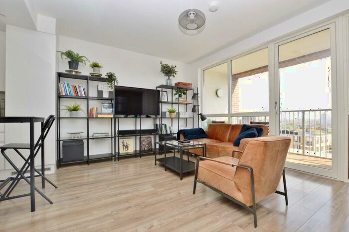 1 Bedroom Flat For Sale In Charles Darwin House, Minnie Baldock Street, Canning Town, E16