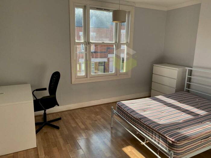 3 Bedroom Terraced House To Rent In Pope Street, Clarendon Park, LE2