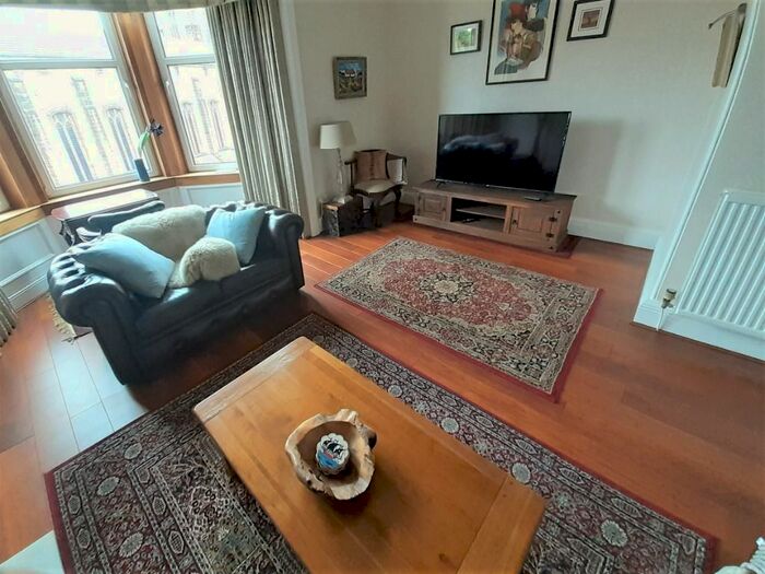 2 Bedroom Flat To Rent In Blackford Avenue, Blackford, Edinburgh, EH9