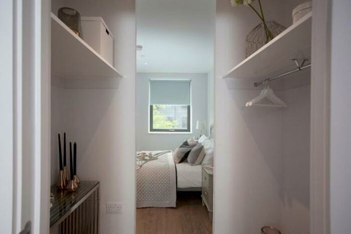 2 Bedroom Apartment To Rent In Flat Sawmill Court - Murray Street, Manchester, Greater Manchester, M4