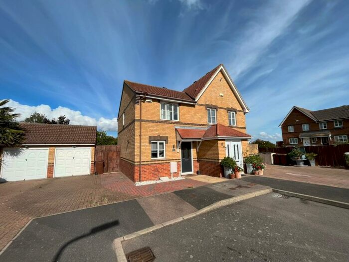 2 Bedroom Semi-Detached House To Rent In Leaman Close, High Halstow, ME3