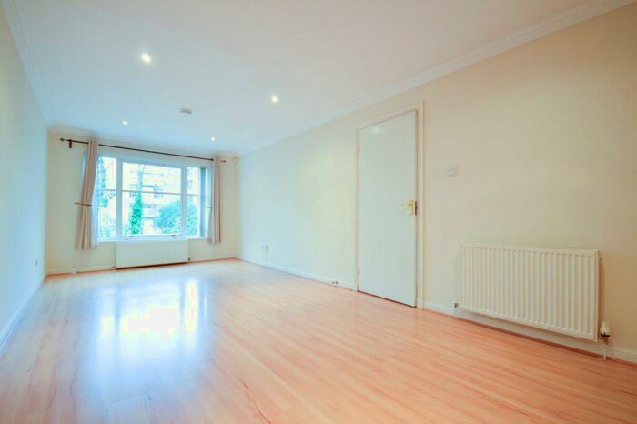 3 Bedroom End Of Terrace House To Rent In L &# Gayfield Place Lane, Edinburgh, EH1
