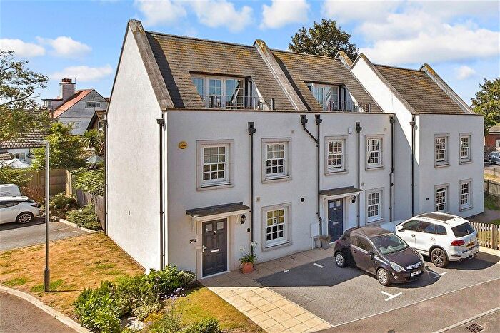 4 Bedroom Town House For Sale In Clarence Road, Herne Bay, Kent, CT6