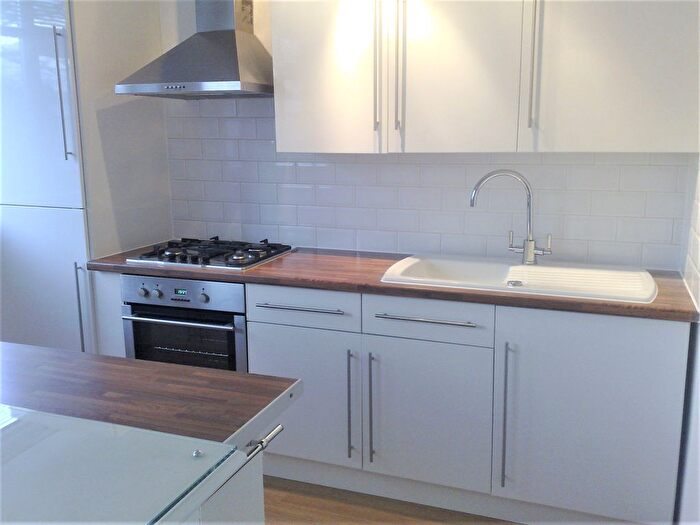 2 Bedroom Flat To Rent In Dunwood Court, Boyn Valley Road, SL6