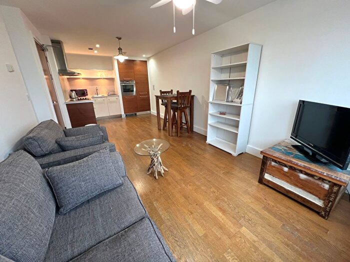 2 Bedroom Flat To Rent In Falcon Drive, Cardiff, CF10