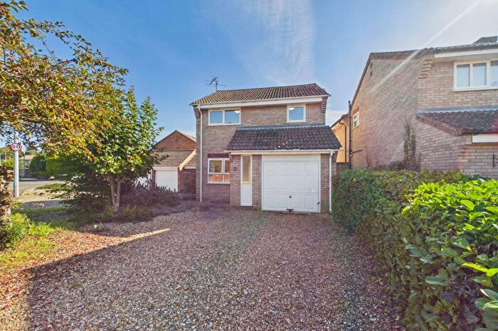 3 Bedroom Detached House For Sale In Rosecroft Way, Thetford, IP24