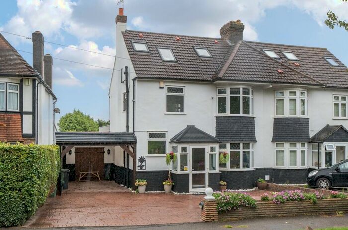4 Bedroom Semi Detached House For Sale In Layhams Road, West Wickham, BR4