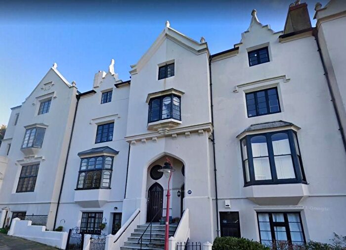 2 Bedroom Flat To Rent In Maze Hill, St. Leonards-On-Sea, TN38