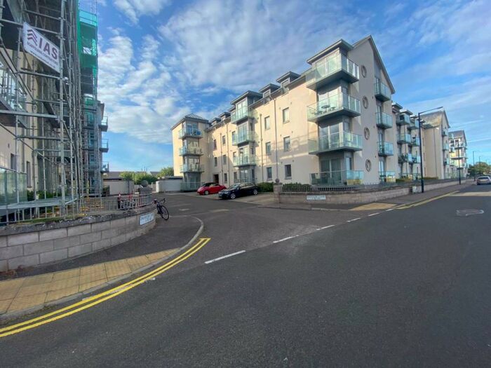 2 Bedroom Flat To Rent In Dalhousie Court, Links Parade, DD7