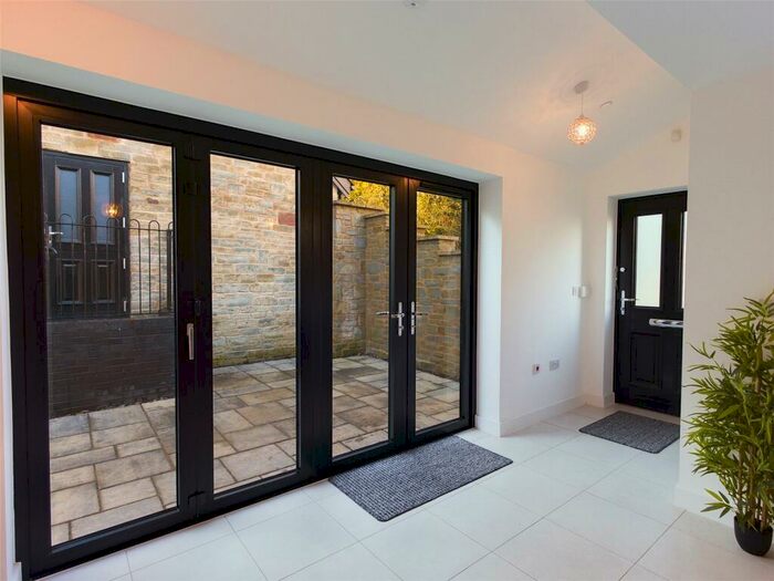 2 Bedroom Bungalow For Sale In The Oaks, Llangattock, Crickhowell, Powys, NP8