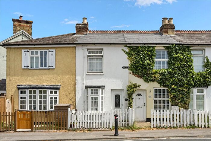 2 Bedroom Terraced House For Sale In Heath Road, Weybridge, Surrey, KT13
