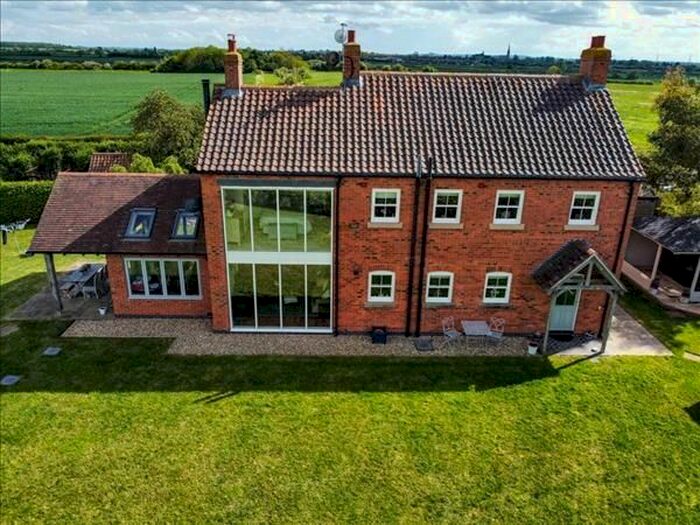 4 Bedroom Detached House For Sale In Holme Lane, Claypole, Newark, NG23