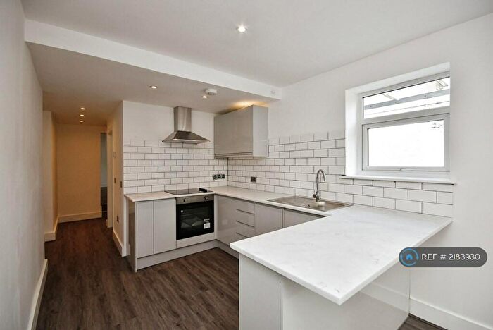 2 Bedroom Flat To Rent In Covney Street, Cardiff, CF24