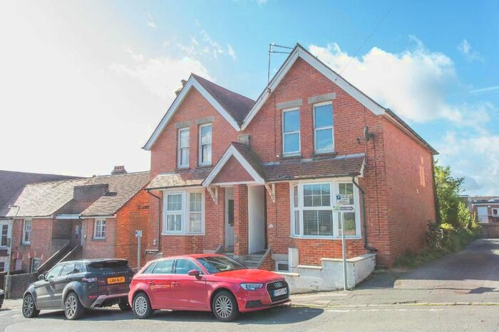 1 Bedroom Flat To Rent In Cherwell Road, Heathfield, East Sussex, TN21