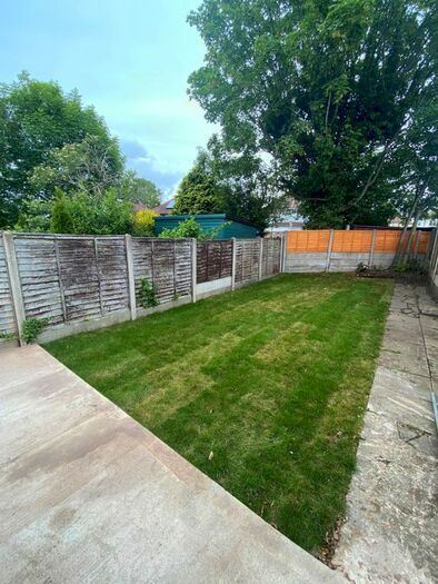 3 Bedroom Property To Rent In Walsall Road, West Bromwich, B71