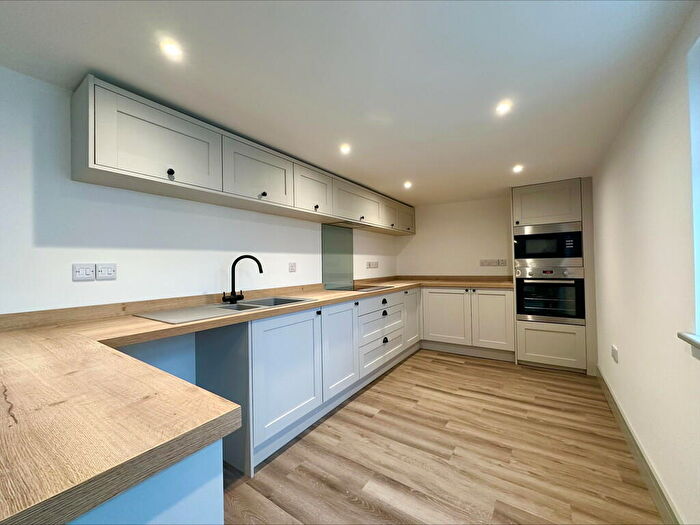 4 Bedroom Link Detached House For Sale In Scratby Road, Scratby, NR29
