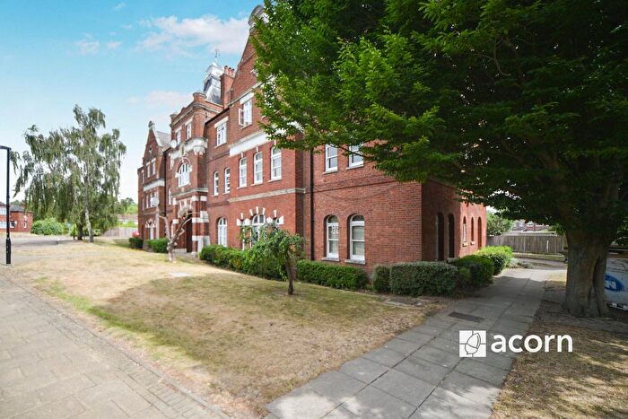 2 Bedroom Flat To Rent In Marvels Lane, London, SE12