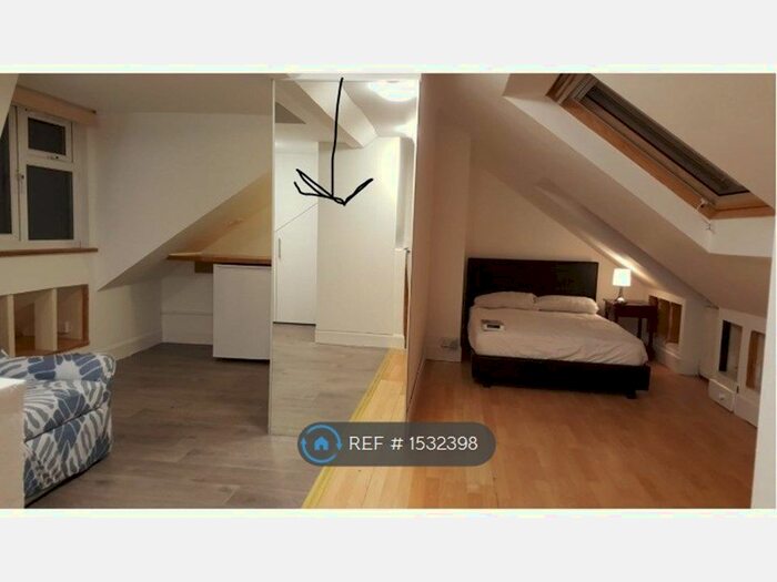 Studio To Rent In Huntingfield Road, London, SW15